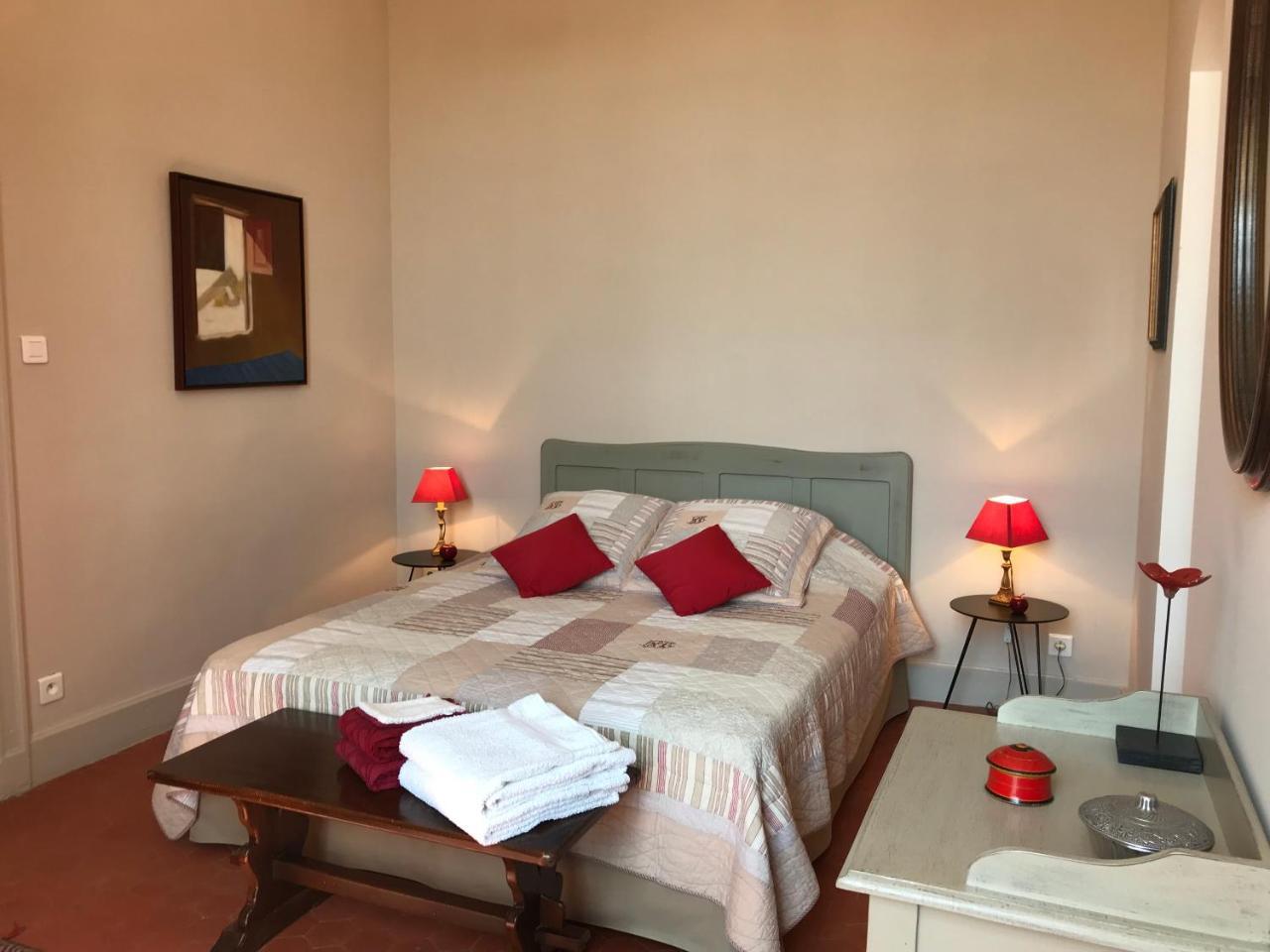 Couleurs De Camargue Bed and Breakfast Beauvoisin  Εξωτερικό φωτογραφία